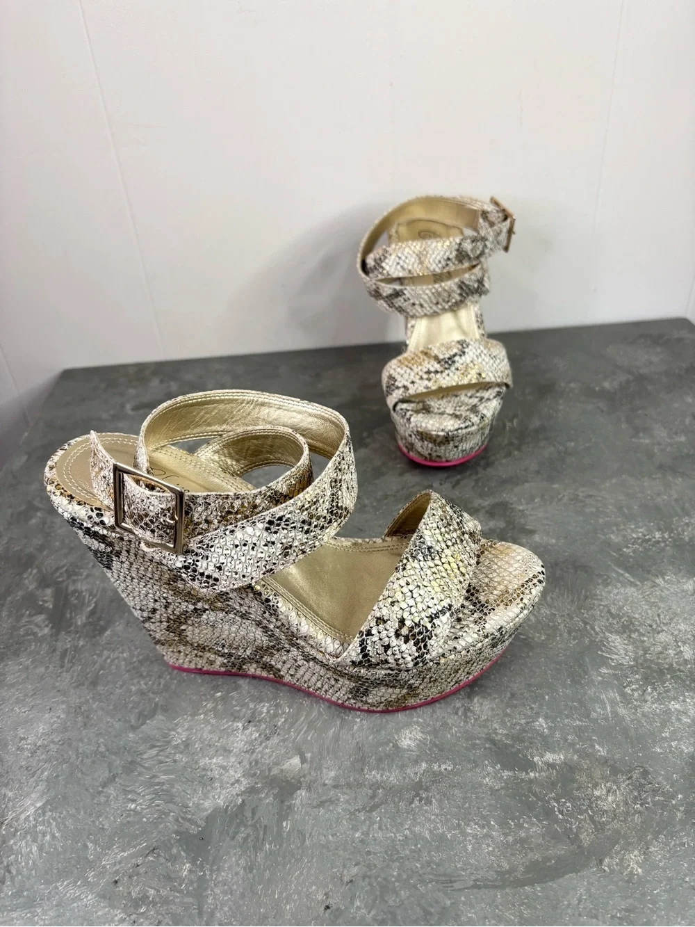 Elaine Turner snake-print platform wedge sandals snakeskin size 8